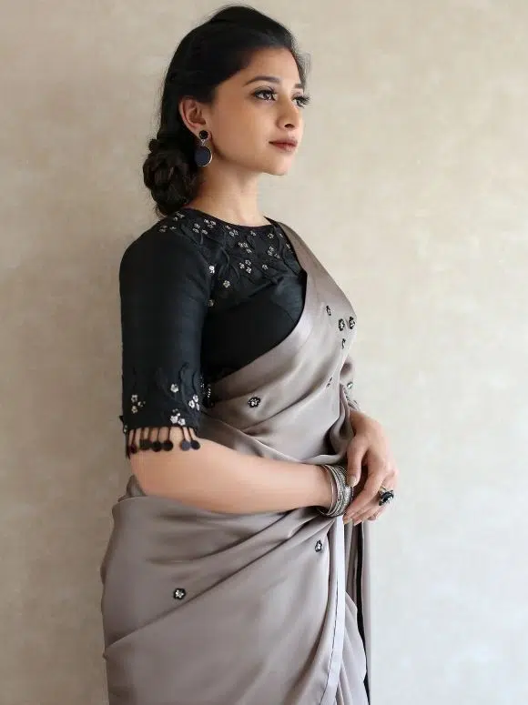 ब्लाउज डिजाइन नई फैशन फोटो 2022